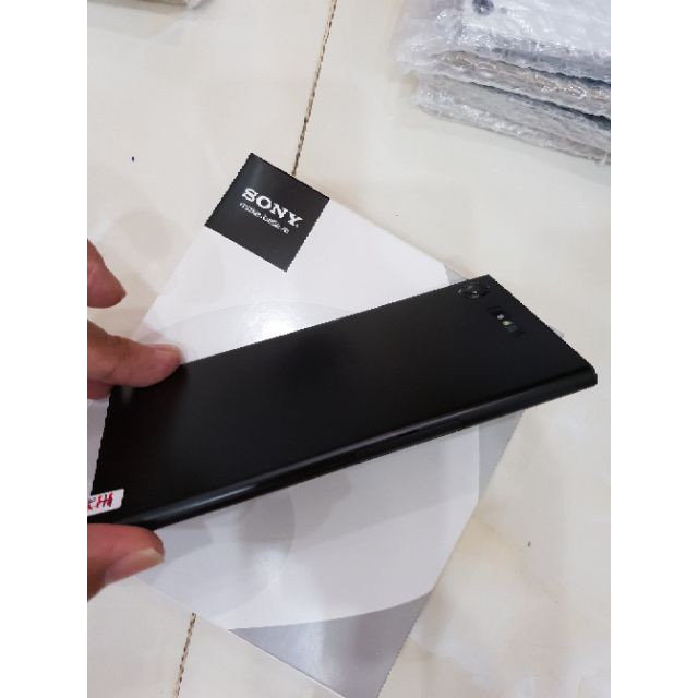 Điện thoại SONY XPERIA XZ1 ram 4G bộ nhớ 64G mới, chơi game mượt | BigBuy360 - bigbuy360.vn