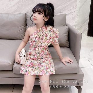Váy bé 180k trần nga
