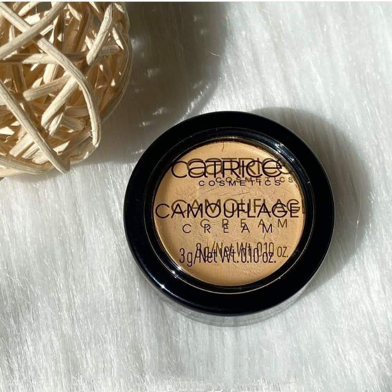 Kem che khuyết điểm Catrice Camouflage Cream.