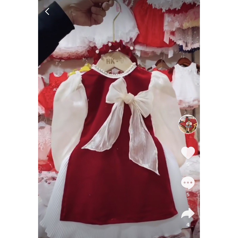 Bộ quần áo Trúc Nga