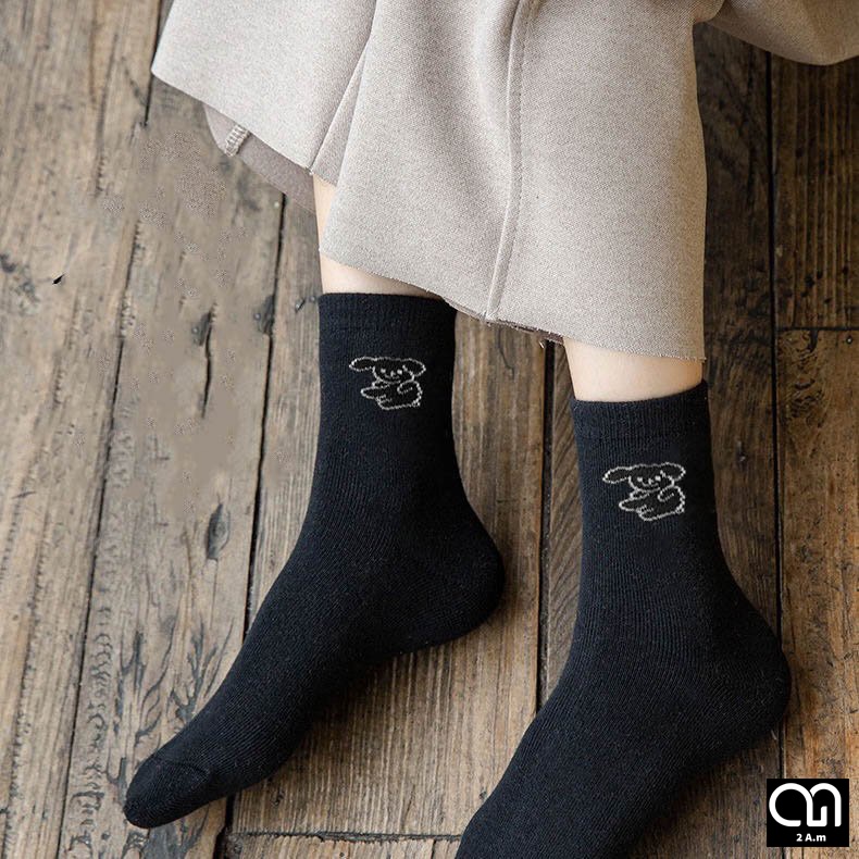 Tất Vớ Cổ Cao Nam Nữ Thời Trang Tone Đen Unisex Style Hàn Quốc