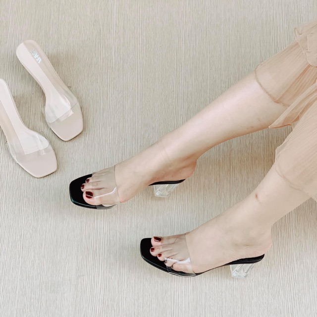 Guốc quai trong ZARA