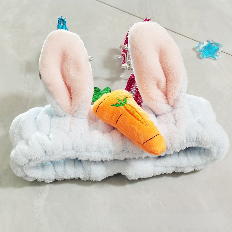 Băng Đô Cài Tóc Hình Tai Thỏ Và Cà Rốt Bằng Lông Nhung Dễ Thương Xinh Xắn