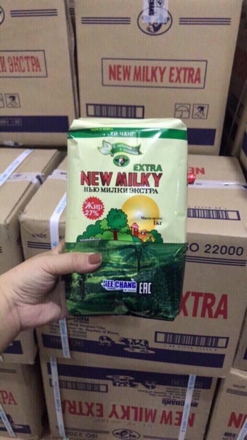 Sữa béo Nga Milky Extra 1 kg date T12/2022 | BigBuy360 - bigbuy360.vn