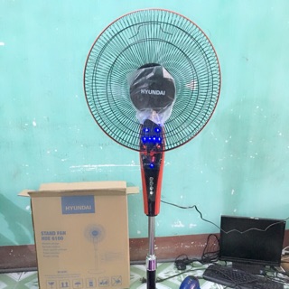 Quạt cây có điều khiển chính hãng Huyndai