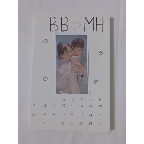 Tranh thêu kiểu in lịch couple - vẽ ngày kỉ niệm miễn phí gửi hàng trong 2 ngày