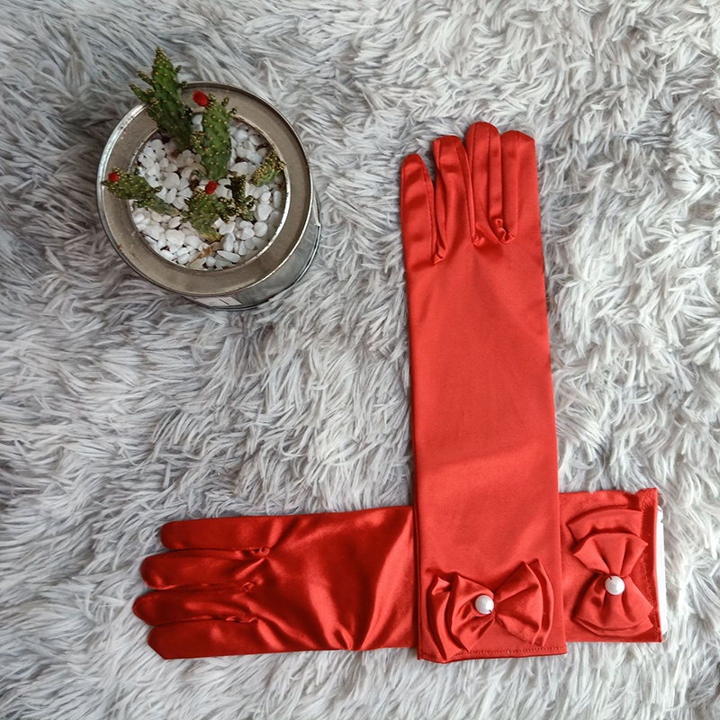 Đôi găng tay vải satin dài dễ thương cho bé