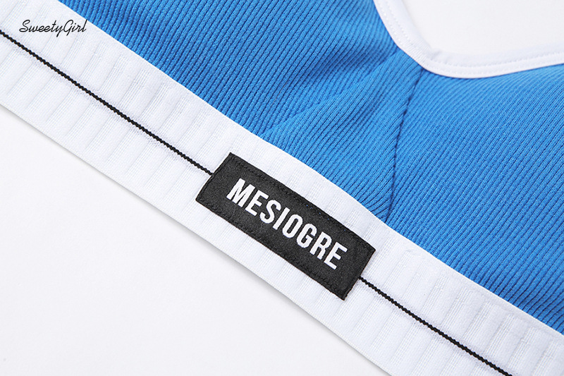 Set Quần Áo Thời Trang Năng Động Dành Cho Nữ