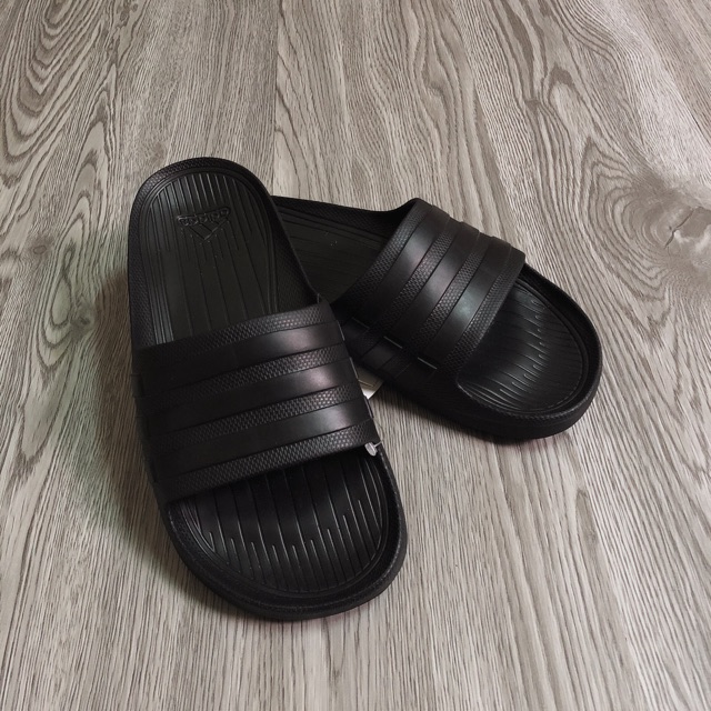 Dép adidas cực êm