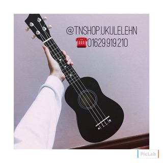 Ukulele đen