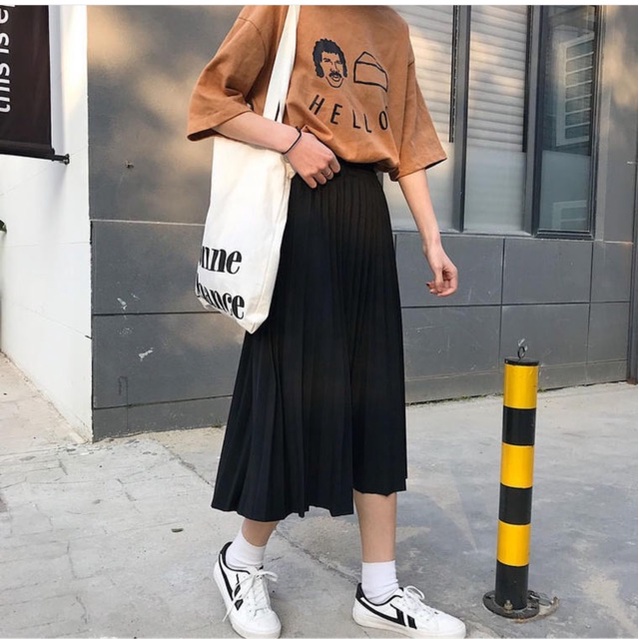 Chân váy xếp ly dáng dài màu đen Hus free size 42-65kg | BigBuy360 - bigbuy360.vn