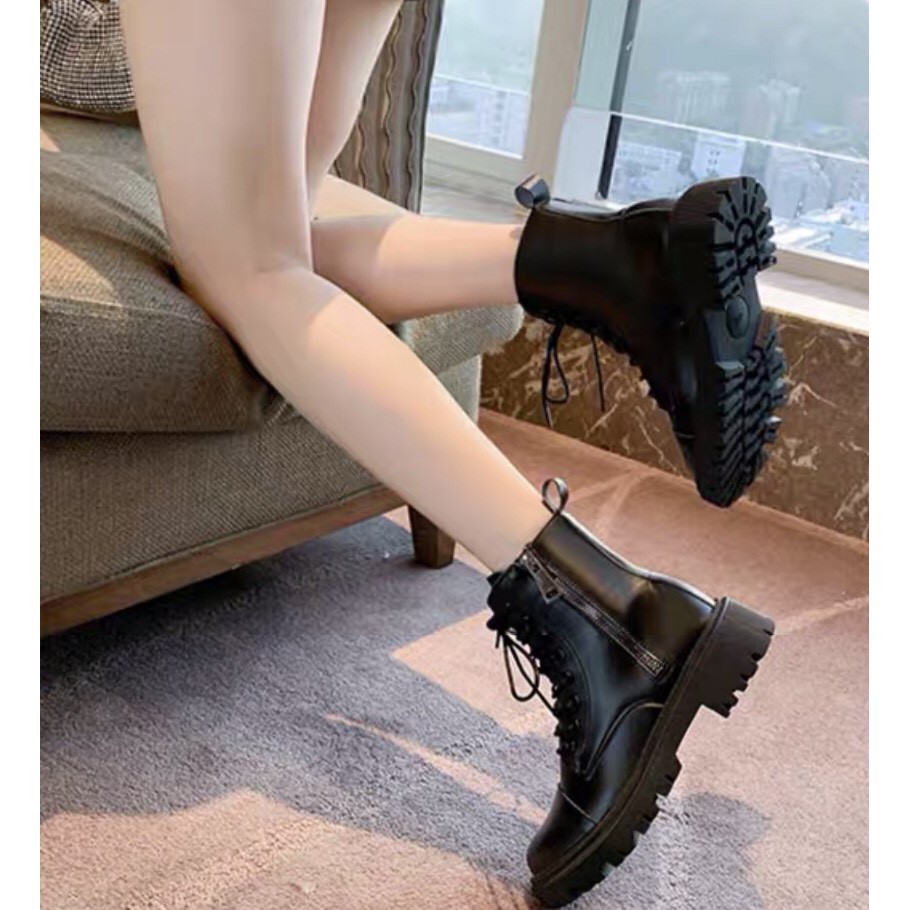 Boot dây đen cổ cao | BigBuy360 - bigbuy360.vn