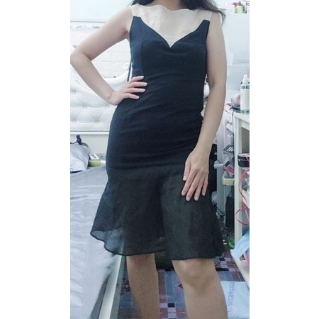 Thanh lý đầm đen phối dễ thương