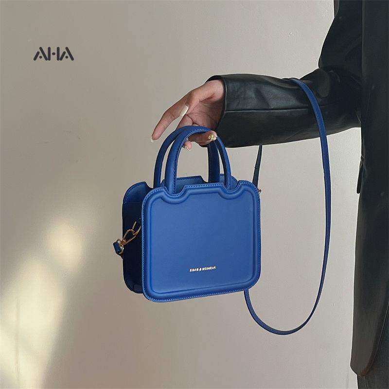 Túi đeo chéo AHA Official phong cách retro cho nữ
