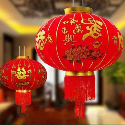 Đèn lồng đỏ trang trí ngày Tết có nhiều kích cỡ - Bền Đẹp