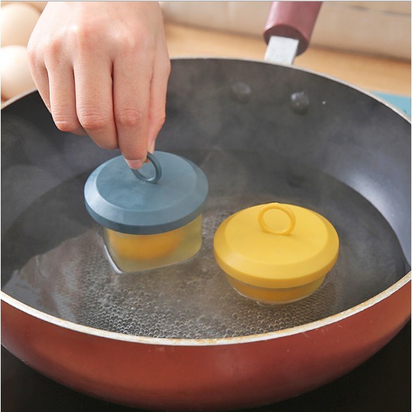 Khuôn Hấp Trứng, Làm Bánh Cho Bé ( Bộ 4 Khuân Nhựa Kèm Chổi Silicon Quét Dầu)