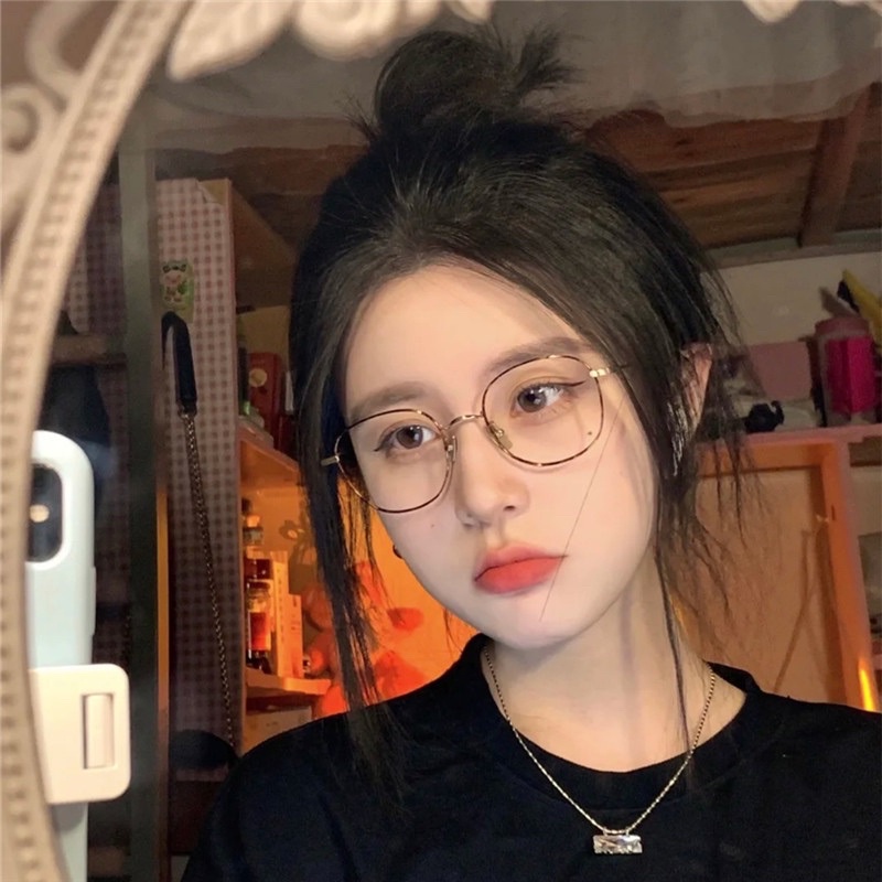 Kính mắt kim loại gọng mảnh da beo