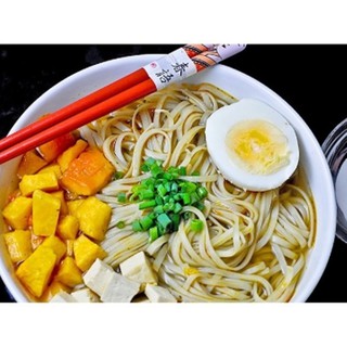 MÌ SỢI NHỎ DẠNG KHÔ OTTOGI 500g VÀ SỐT NẤU MÌ TƯƠNG ĐEN HÀN QUỐC