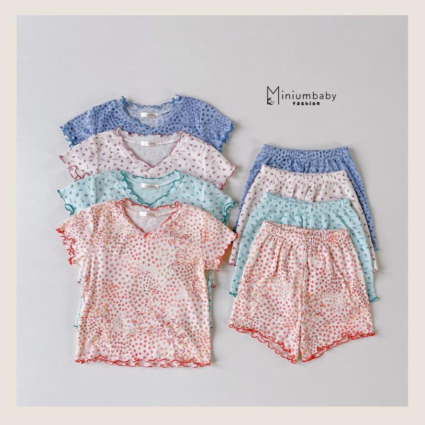 Bộ đồ cộc tay hoa viền bèo cổ tim cho bé gái chất liệu 100% cotton, quần áo trẻ em mặc mùa hè MiniumBaby SB1245