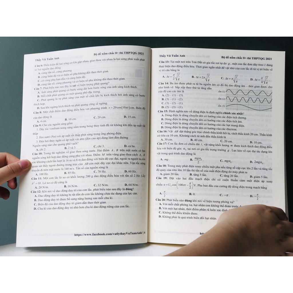 Sách Nắm Chắc 8 Điểm Môn Vật Lý (Bộ Đề Thi) Á Châu Books