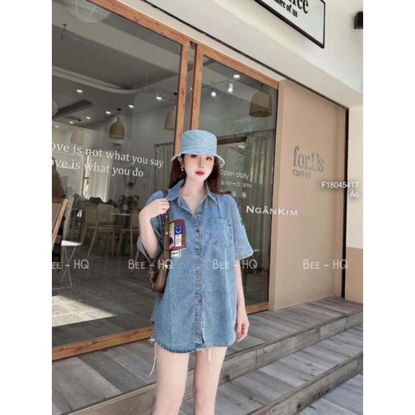 Áo sơ mi jean túi đắp tag hình tay ngắn