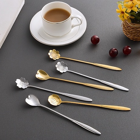 Muỗng Inox Cán Dài Hình Trái Tim/Hoa Màu Bạc Và Vàng Sáng Tạo