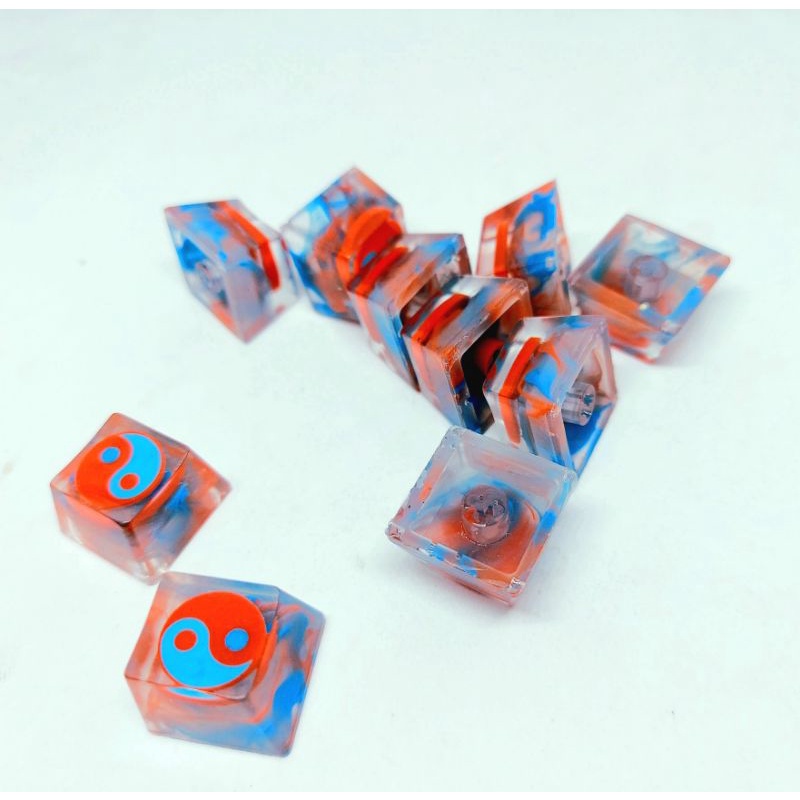 Keycap ying yang thủy hỏa hòa hợp trang trí bàn phím cơ gaming