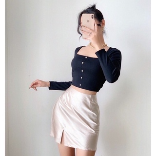 ÁO CROPTOP TAY DÀI NÚT NGỌC