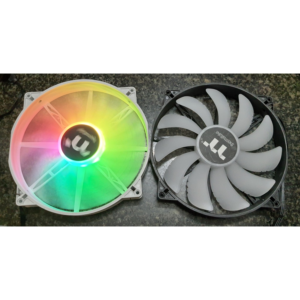 Fan Quạt tản nhiệt Thermaltake 200 ARGB