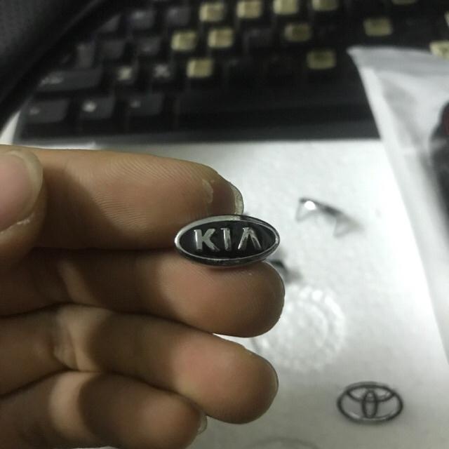Logo các Hãng xe ô tô bằng kim loại - chọn mẫu