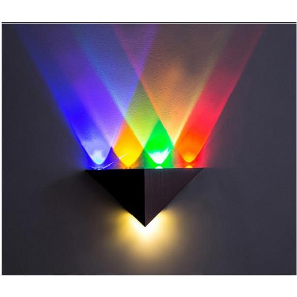 Đèn led trang trí gắn tường tam giác 4 mắt led