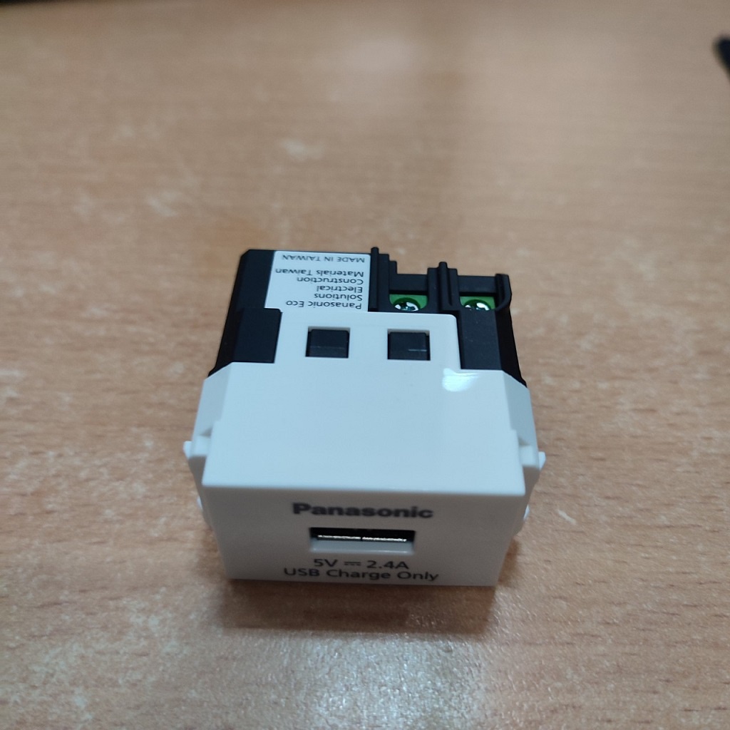 Ổ cắm USB Panasonic hàng chính hãng gắn âm tường