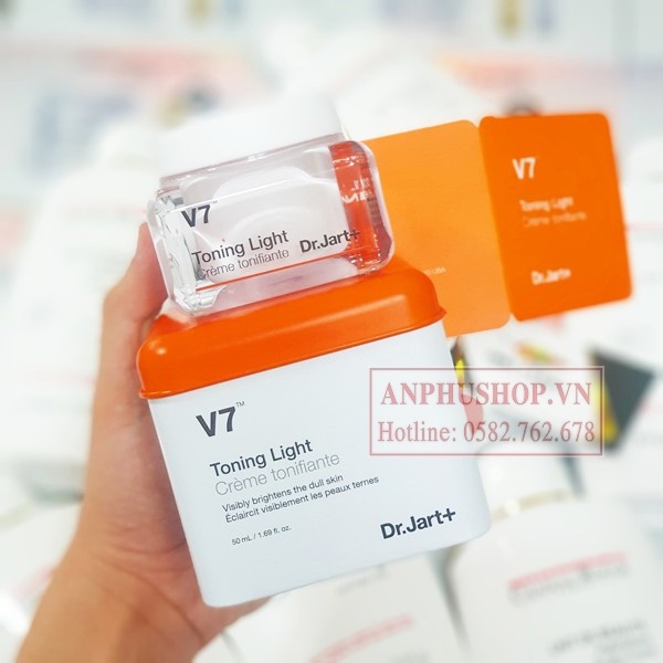 (Hàng chính hãng) Kem Dưỡng Trắng Da Dr Jart V7 Toning Light 50ml  Hàn Quốc