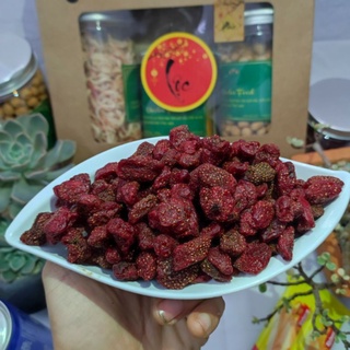 Dâu tây sấy 250g - cheelee food