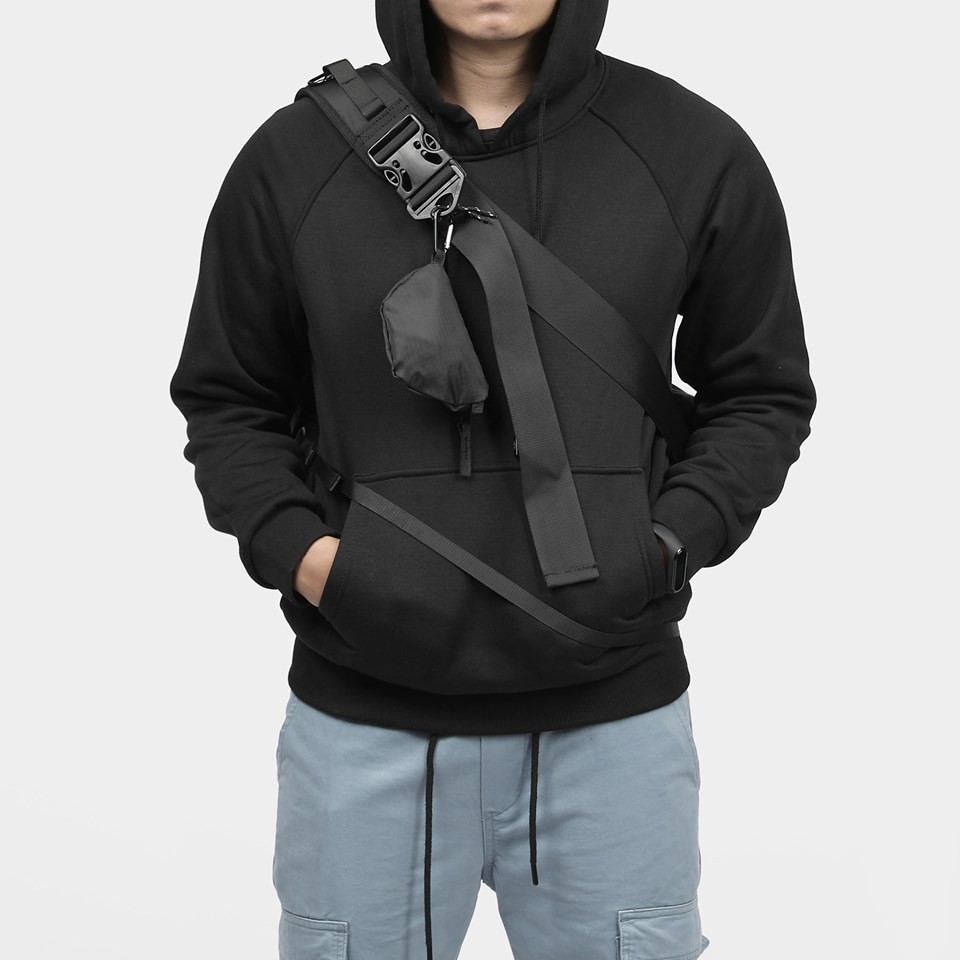 Túi đeo chéo Tactical cỡ lớn - Play Bag - Phong cách Techwear, phản quang | BigBuy360 - bigbuy360.vn