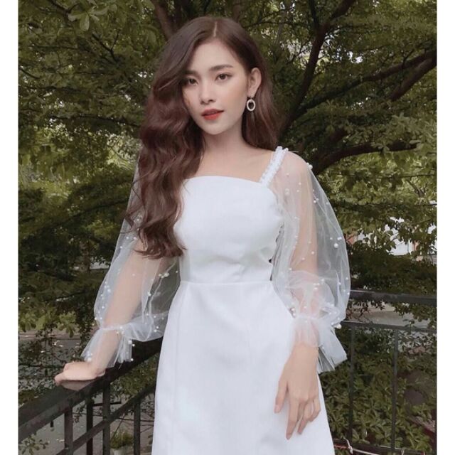 Váy trắng tay bồng đính ngọc - váy dự tiệc sang chảnh