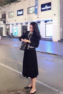 Chân váy midi đen