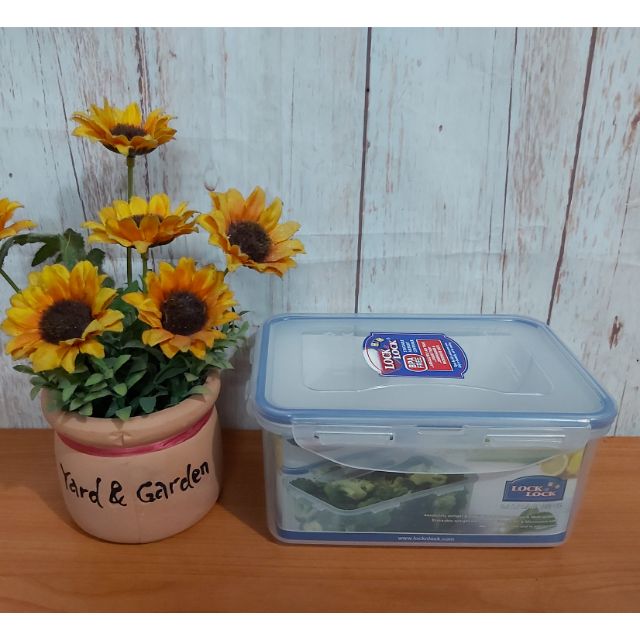 Hộp nhựa chữ nhật Lock & Lock 1,1l mã HPL815D