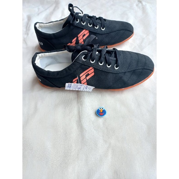 Giày bóng đá nam nữ.Giày đinh tp hàng công ty chính hãng