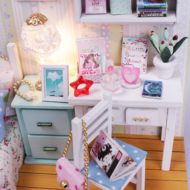 Nhà mô hình tự lắp ráp DIY - Căn phòng công chúa M011