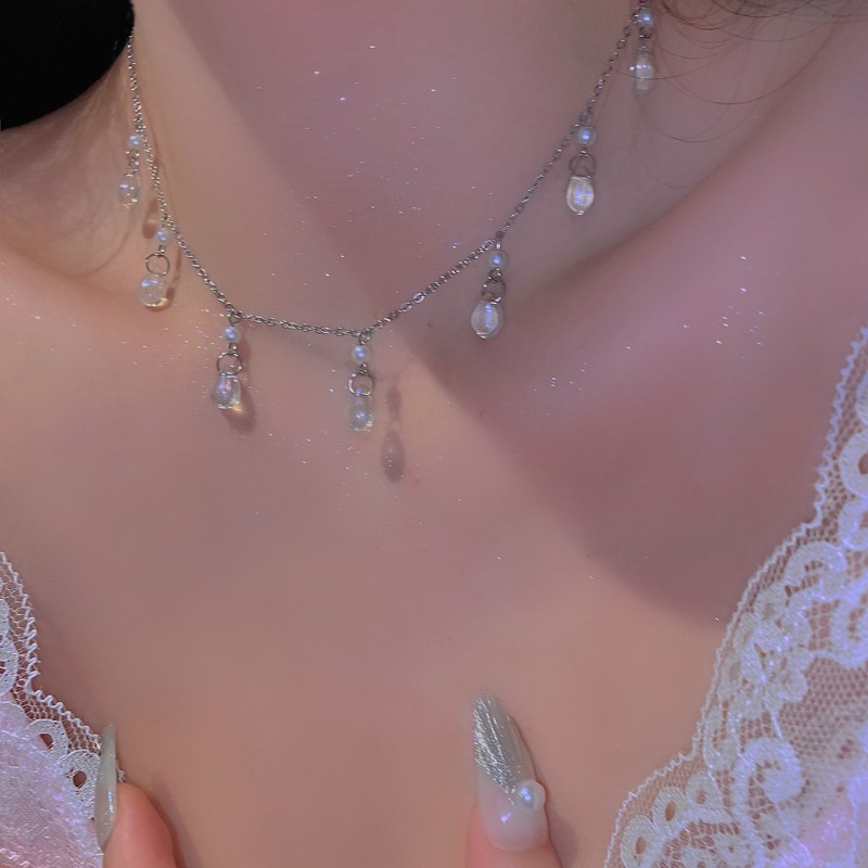 Dây Chuyền Mặt Hình Giọt Nước Đính Đá Phong Cách Retro Thời Trang