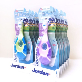 Bàn chải đánh răng Jordan step 1 cho bé từ 0-2 tuổi