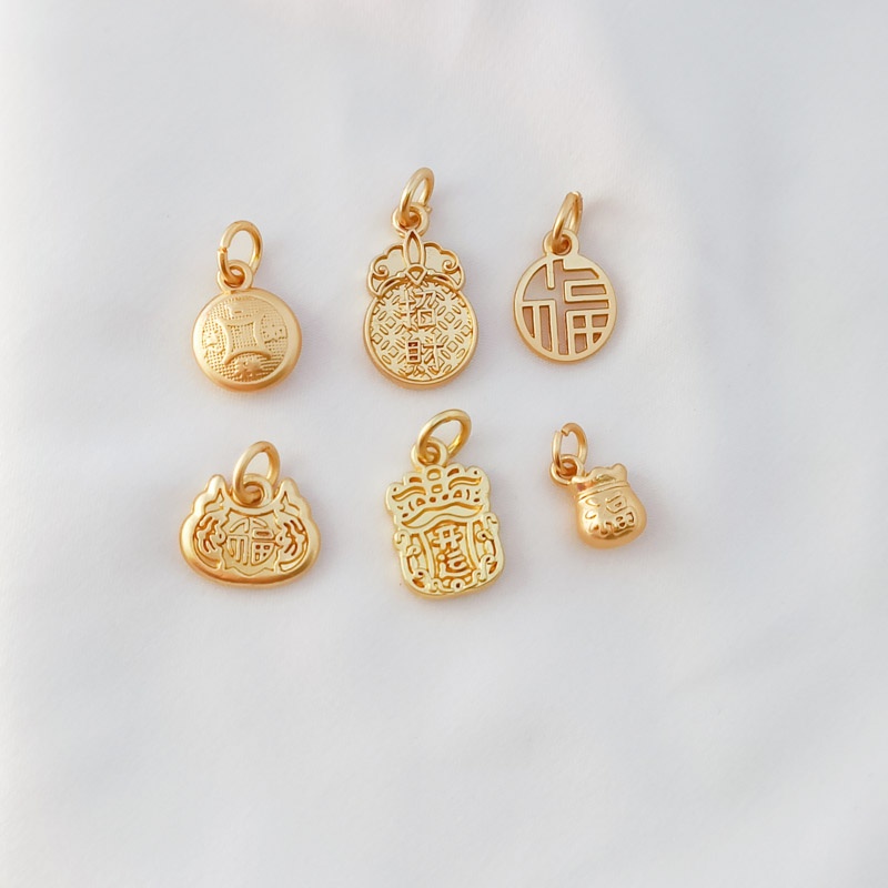 Mặt Dây Chuyền Đồng Mạ Vàng 18K May Mắn Mang Lại May Mắn