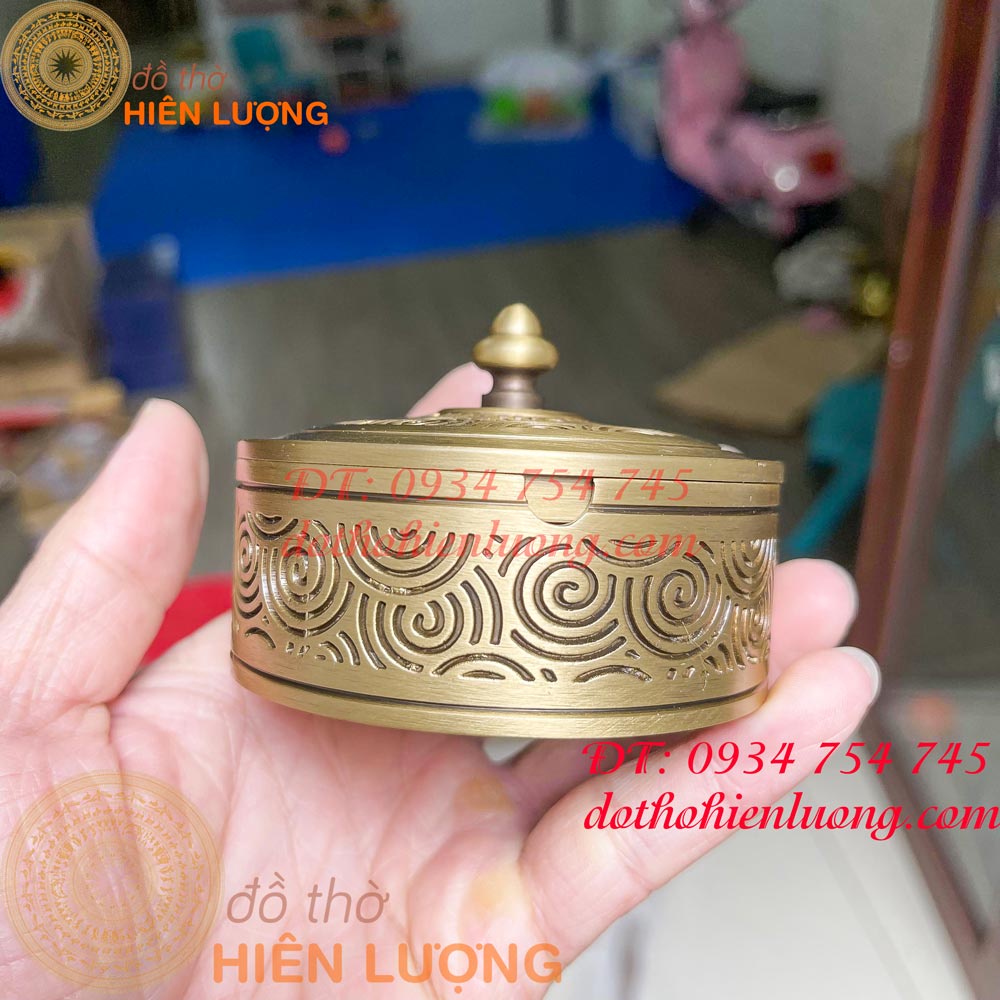 Gạt tàn bằng đồng dáng tròn có nắp phong thủy