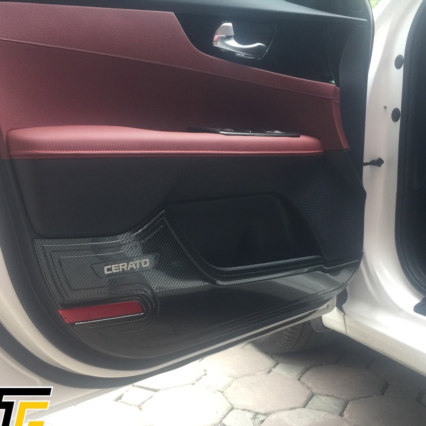 Ốp Tapli cacbon Cánh Cửa Xe Cerato 2019- 2020- 2021 carbon- Hàng đẹp