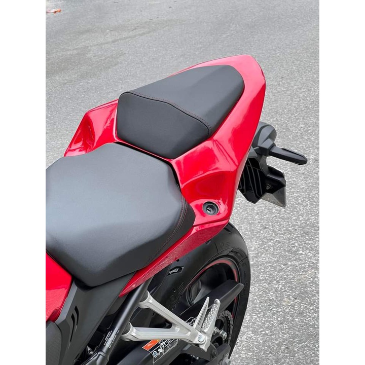 Đuôi CBr650 mẫu cá đuối