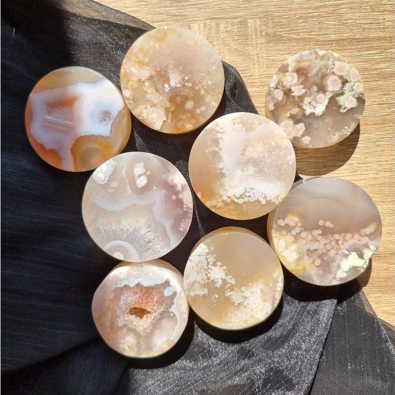 Viên đá Mã não Hoa Anh Đào (Blossom Agate), dùng thanh tẩy trong Tarot, Reiki, thiền định, phong thủy