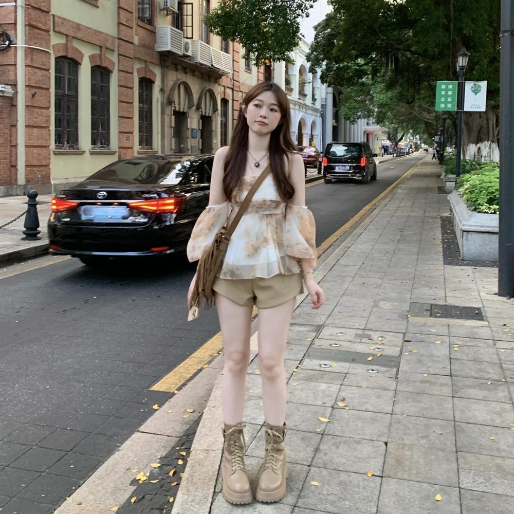 Áo Sơ Mi Chiffon Màu Trắng Nhuộm Hoa Nhỏ Phong Cách Hoàng Hôn Mới Cho Nữ