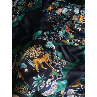 vải lụa satin họa tiết