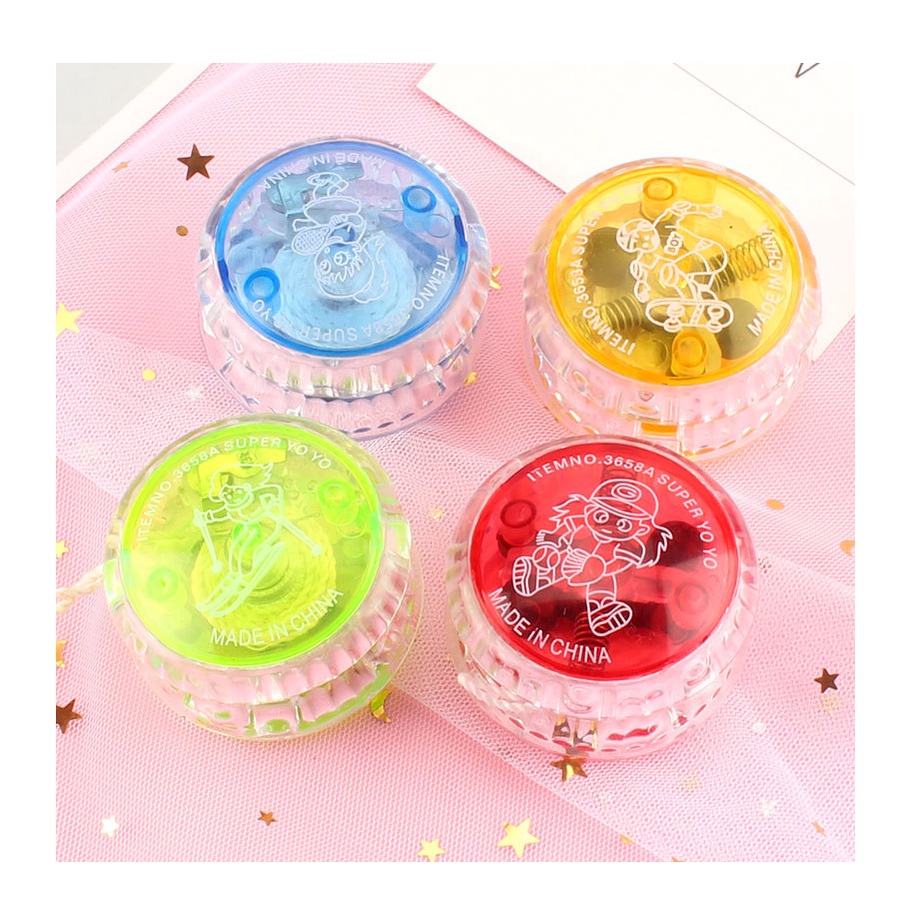 Đồ chơi Con quay YOYO có đèn led phát sáng Có Hình Siêu Anh Hùng cho bé YO SUVADO